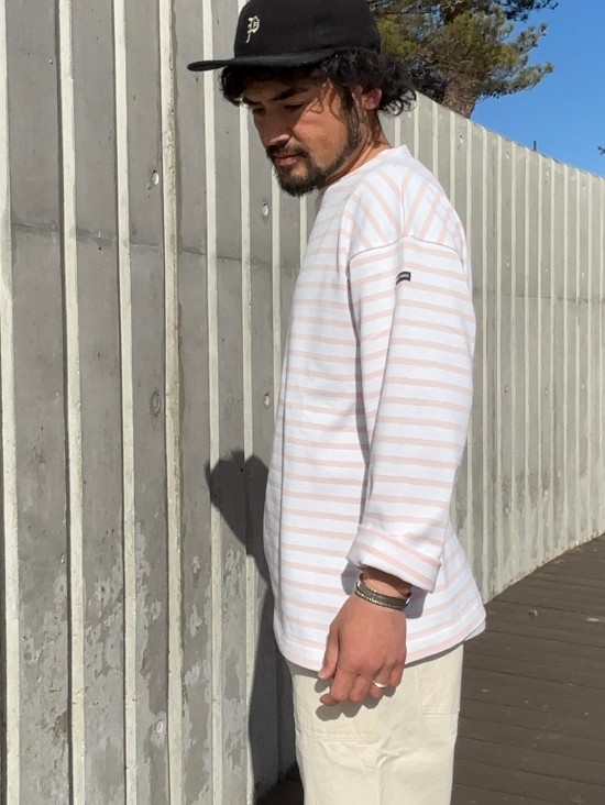 23