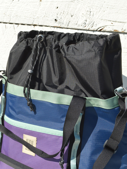 MOUNTAIN UTILITY TOTE BAG