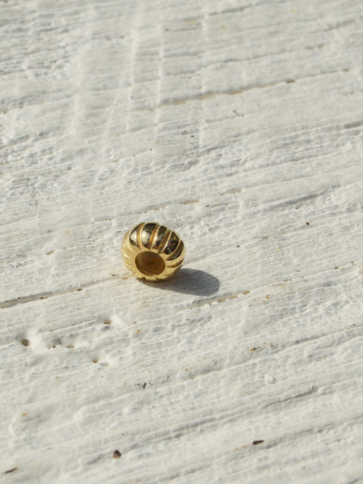 OT-B0002 18K GOLD SHELL BEAD