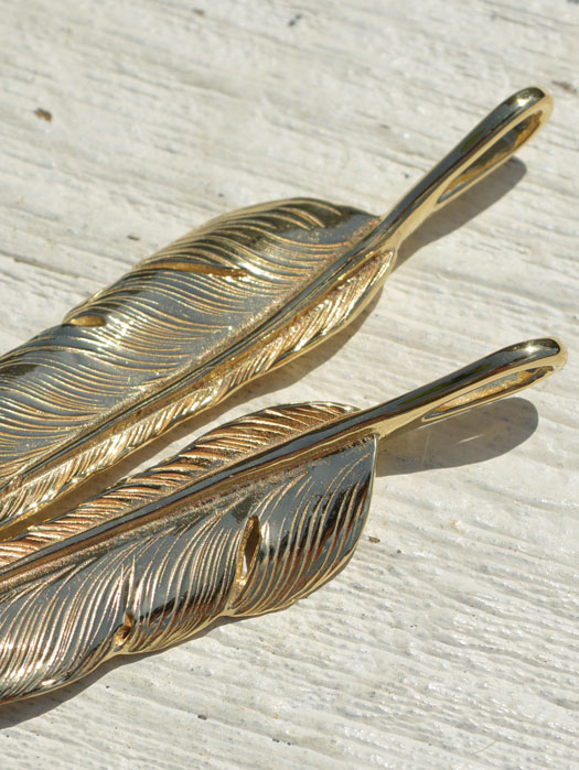 18K GOLD NATABANE FEATHER