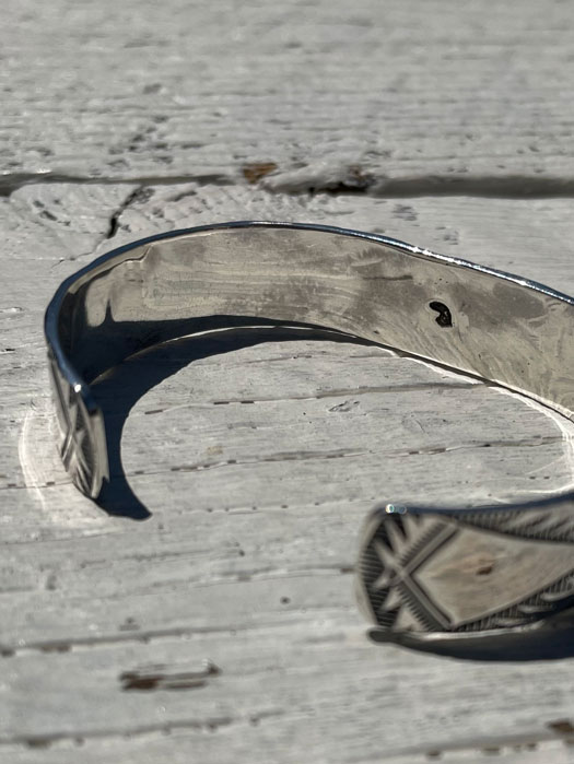 BR-0120　EAGLE HEAD BRACELET (18K GOLD ACCENT/RUG PATTERN)