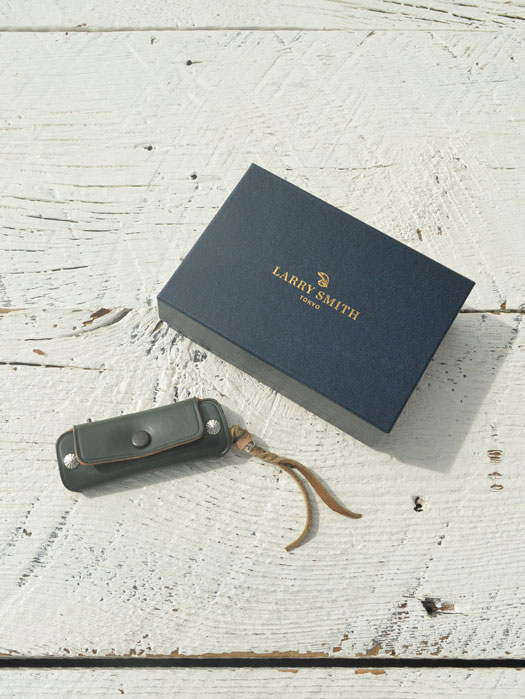 U.K. SADDLE LEATHER FLAP KEY FOB “LIMITED”　