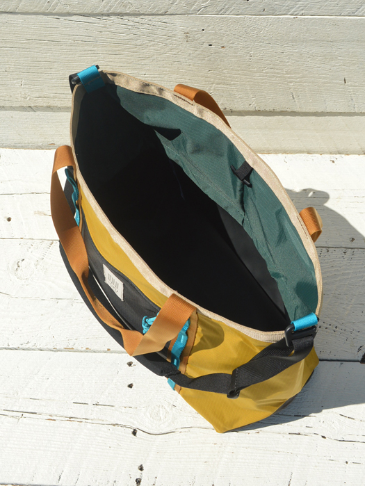 MOUNTAIN UTILITY TOTE BAG
