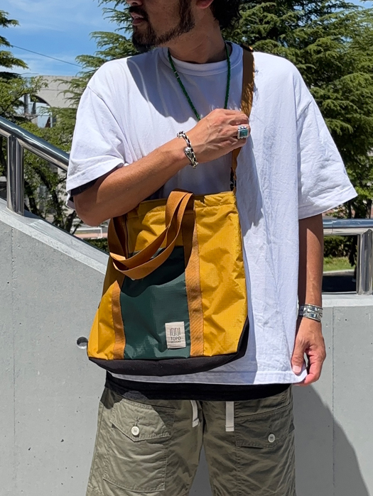 MOUNTAIN ESSENTIAL TOTE　