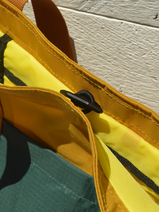 MOUNTAIN ESSENTIAL TOTE