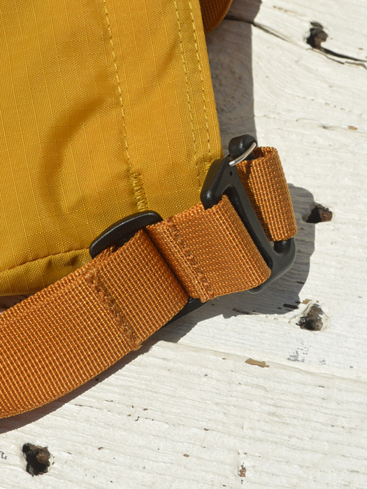 MOUNTAIN ESSENTIAL TOTE