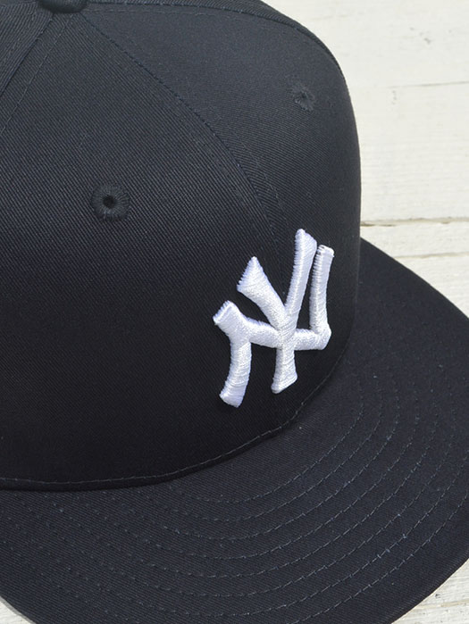 59FIFTY “New York Yankees” (Navy× White)