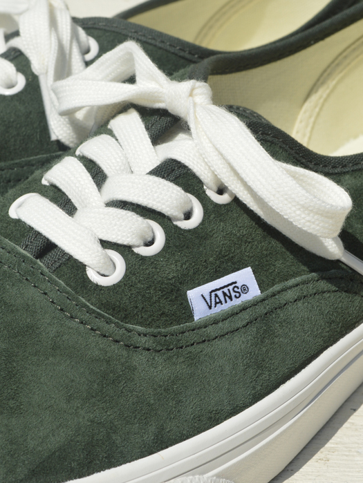 Authentic (Pig Suede)