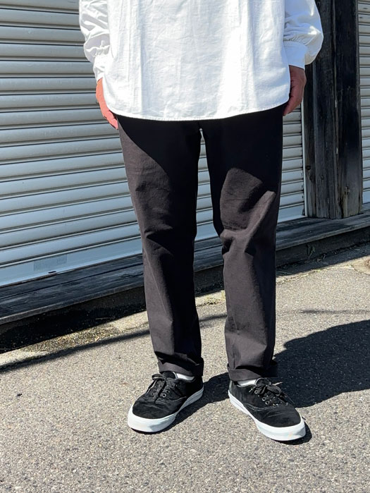 Back Nep Trousers