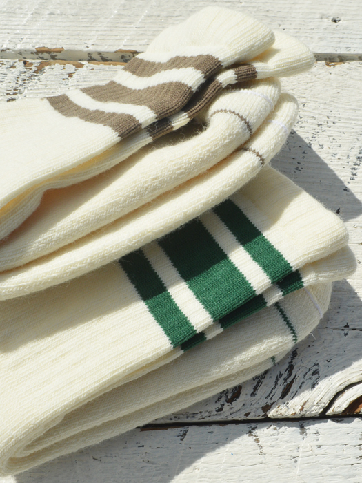 【WILDERNESS WEAR】 Half Beast Line Socks