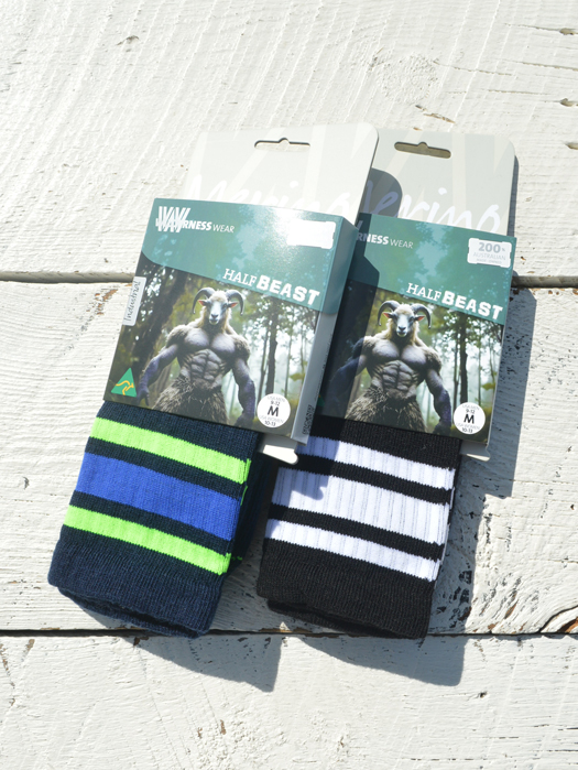 【WILDERNESS WEAR】 Half Beast Line Socks