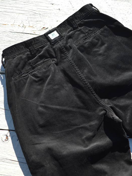 Wheel Barrow Pants (14W Corduroy)